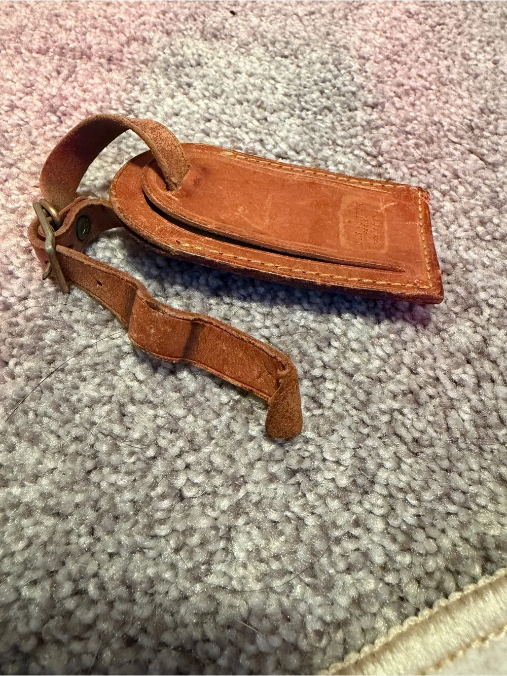 Louis Vuitton Leather Luggage Tag in Tan